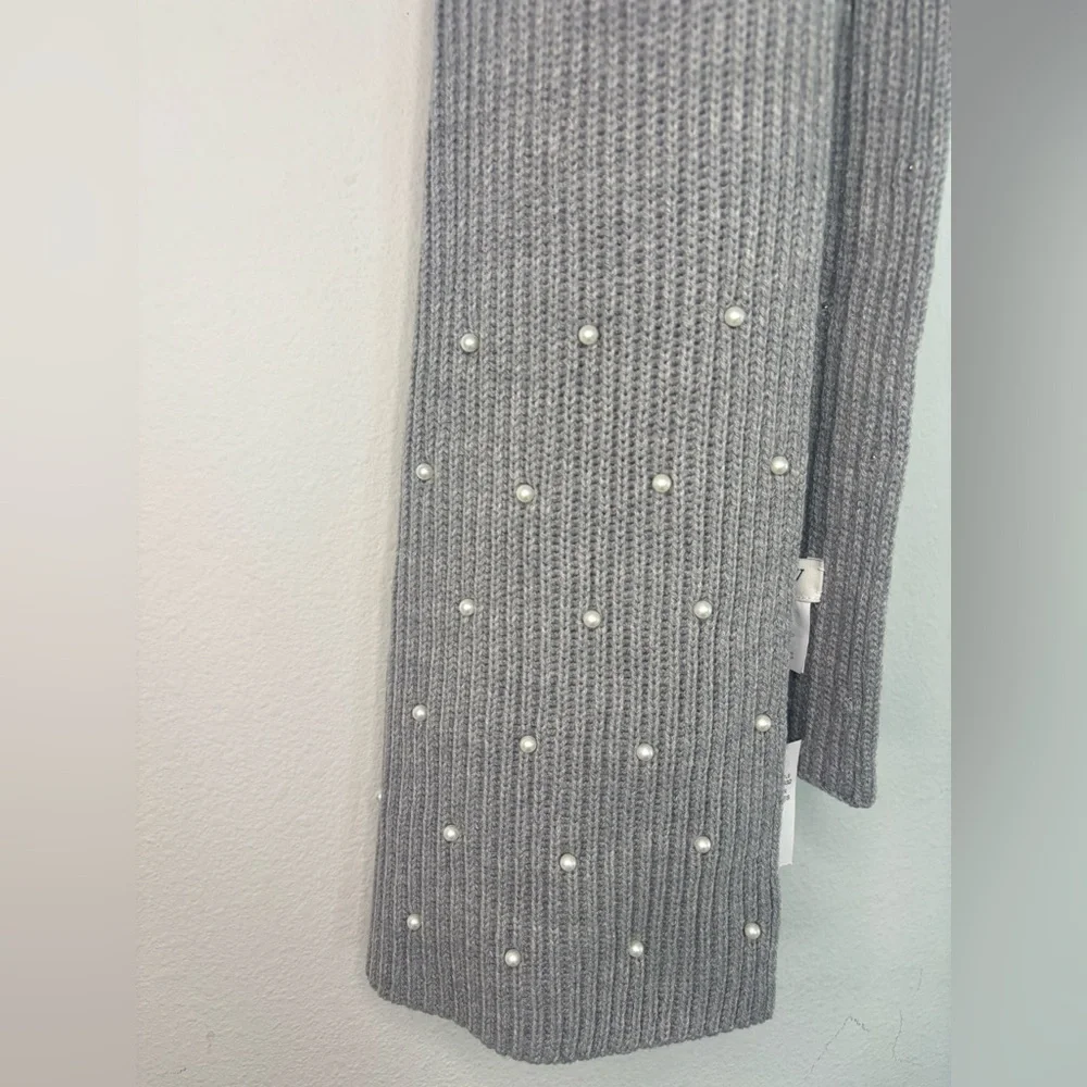 J. CREW NWT GREY KNITTED PEARL DETAILED RECTANGLE SCARF
